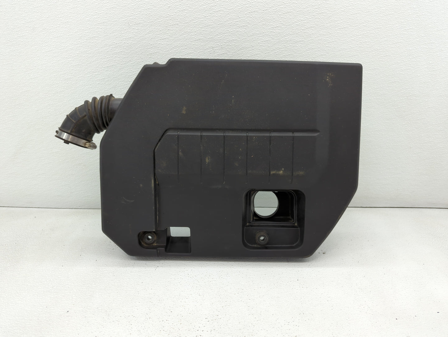 2013 Chevrolet Volt Engine Cover - Oemusedautoparts1.com