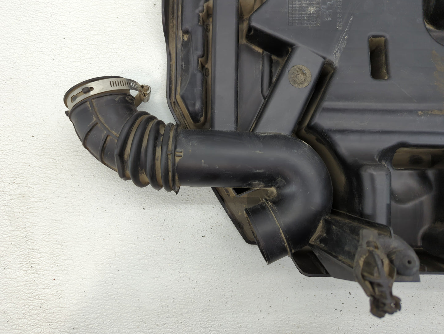 2013 Chevrolet Volt Engine Cover - Oemusedautoparts1.com