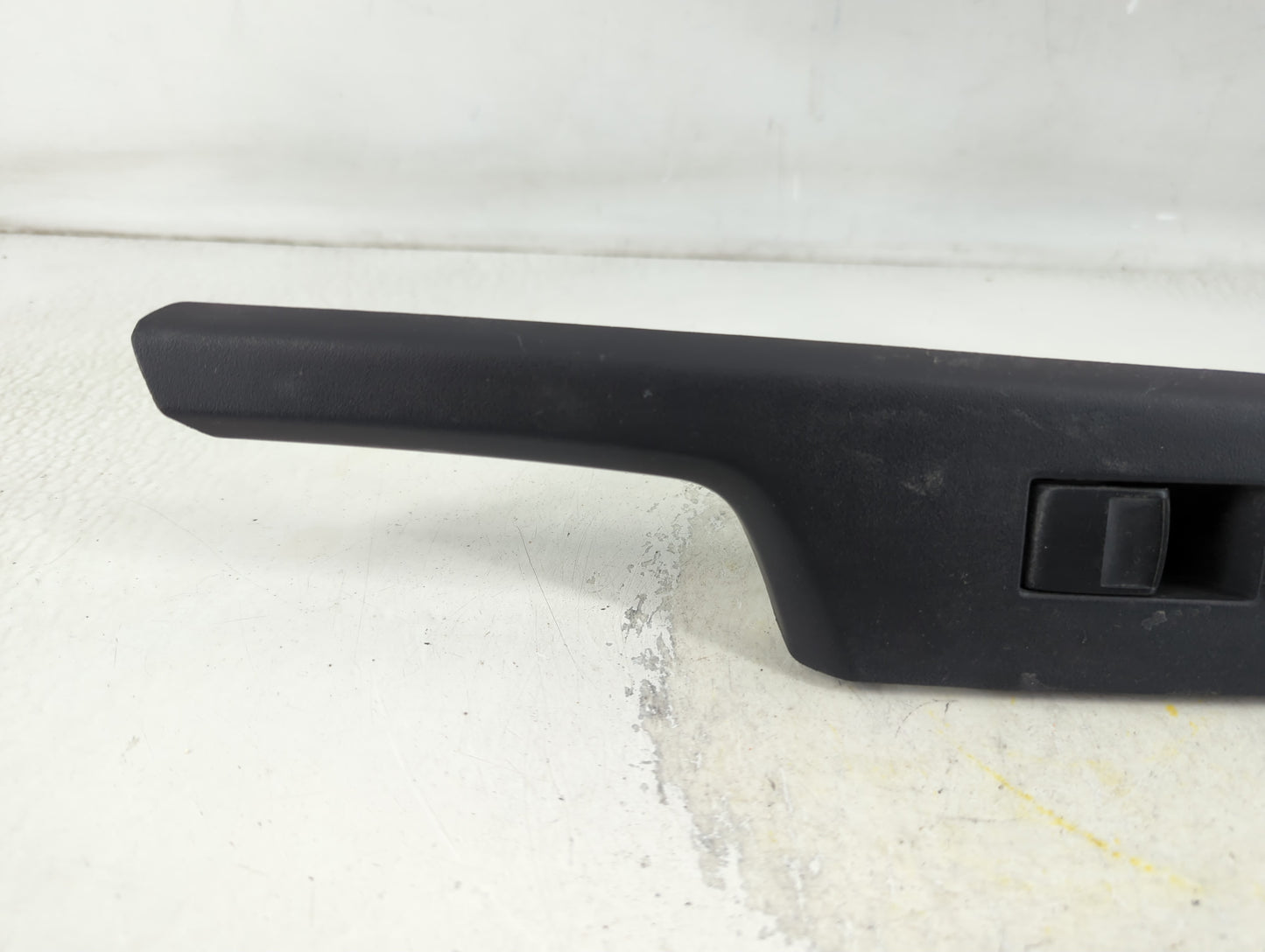 2011-2015 Chevrolet Volt Master Power Window Switch Replacement Driver Side Left P/N:74231-02670 Fits OEM Used Auto Parts - 