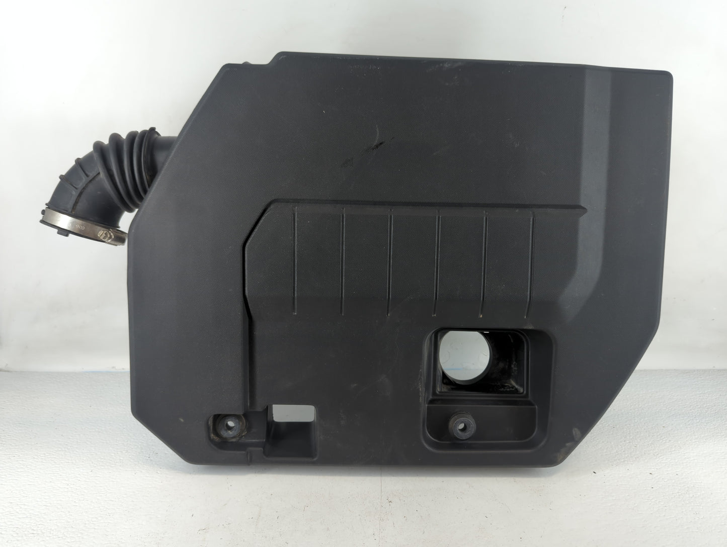 2013 Chevrolet Volt Engine Cover - Oemusedautoparts1.com
