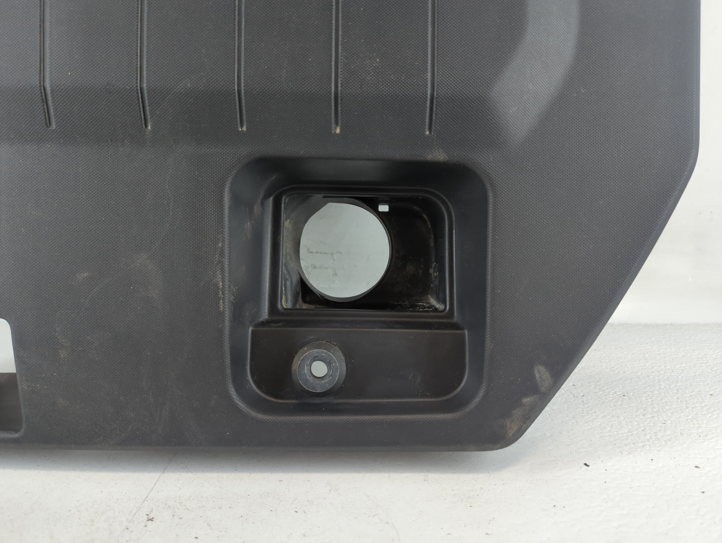 2013 Chevrolet Volt Engine Cover - Oemusedautoparts1.com
