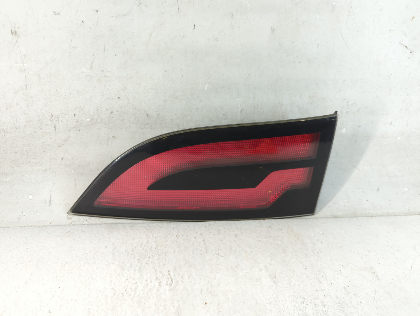 2013 Chevrolet Volt Tail Light Assembly Passenger Right OEM P/N:120312A Fits OEM Used Auto Parts - Oemusedautoparts1.com