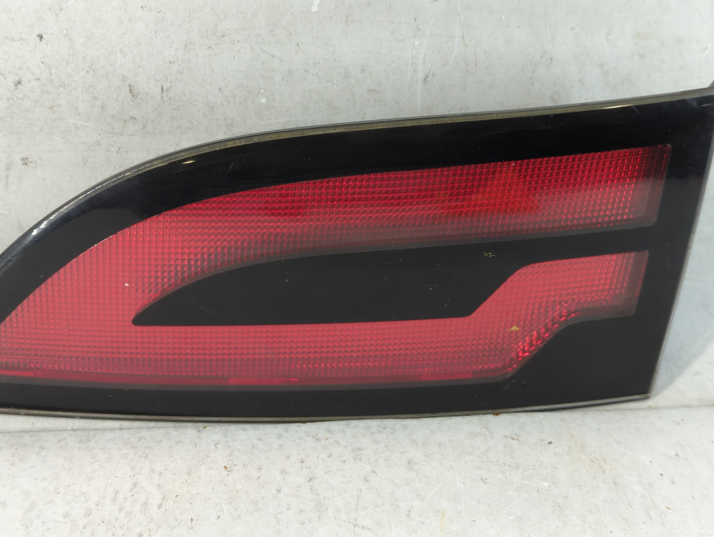 2013 Chevrolet Volt Tail Light Assembly Passenger Right OEM P/N:120312A Fits OEM Used Auto Parts - Oemusedautoparts1.com