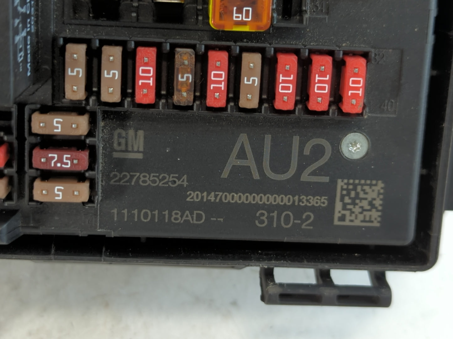 2013-2015 Chevrolet Volt Fusebox Fuse Box Panel Relay Module Fits Fits 2013 2014 2015 OEM Used Auto Parts - Oemusedautoparts