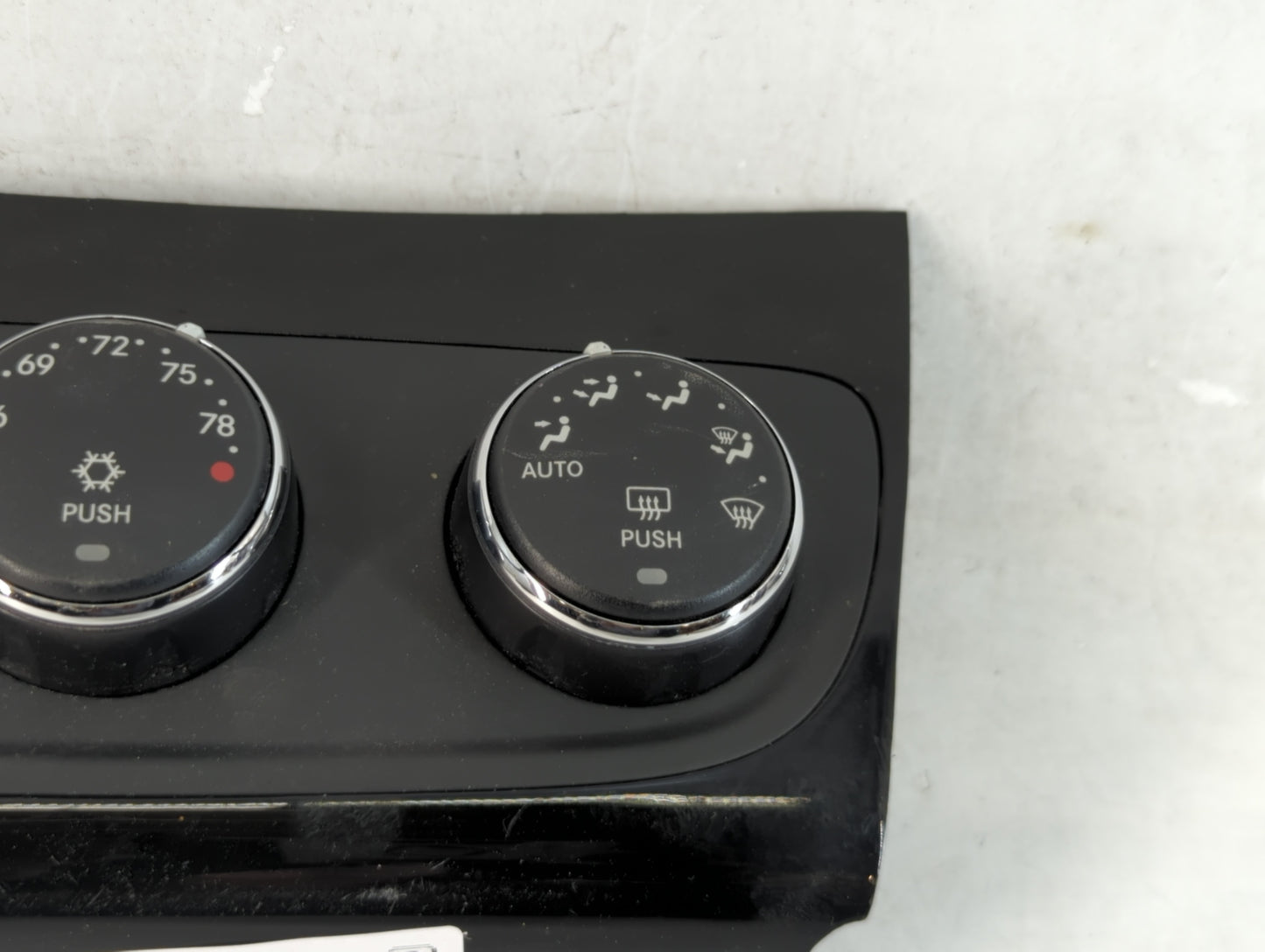 2011-2014 Chrysler 200 Climate Control Module Temperature AC/Heater Replacement P/N:P55111888AI Fits Fits 2010 2011 2012 201