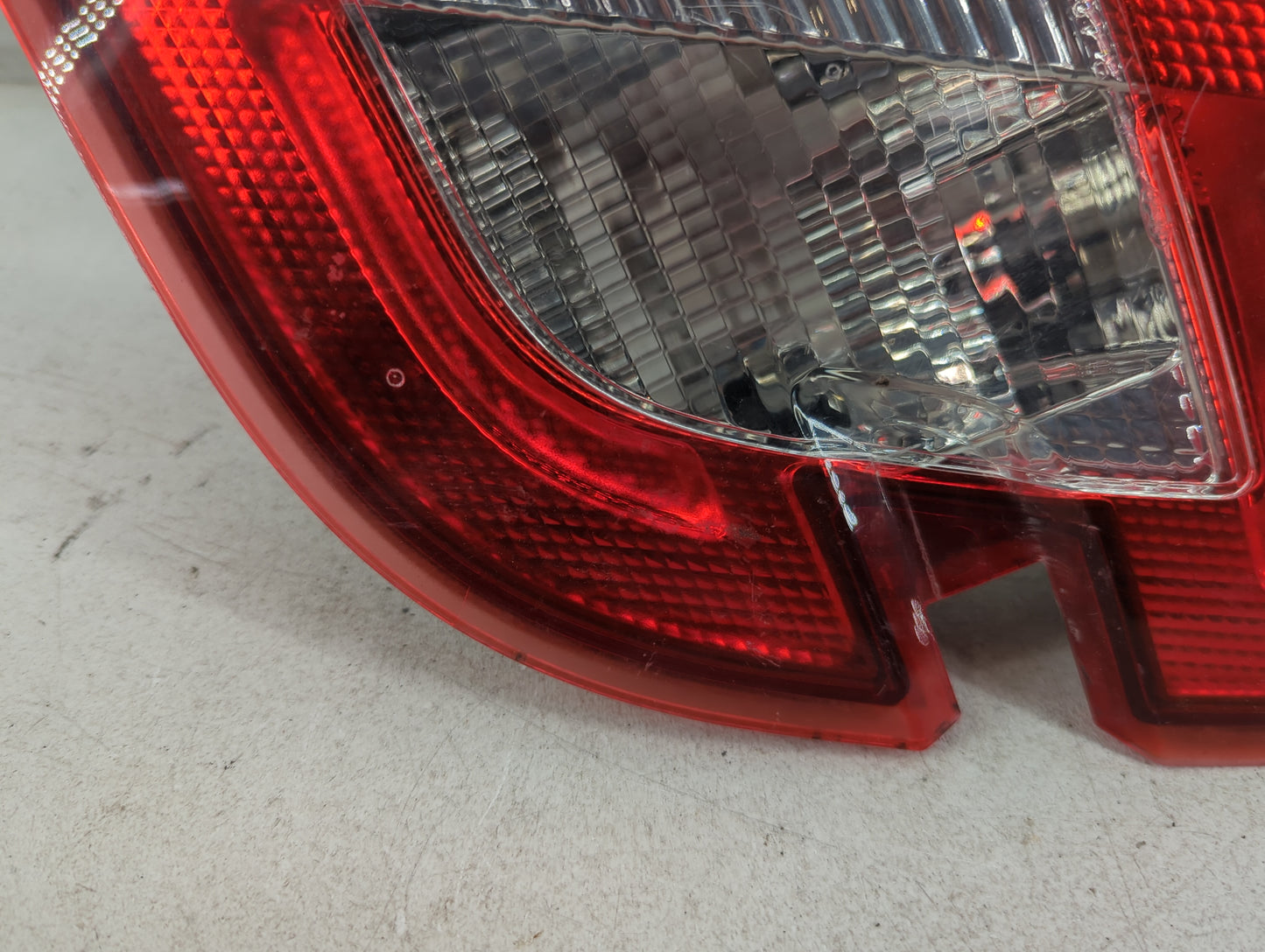 2011-2014 Chrysler 200 Tail Light Assembly Passenger Right OEM P/N:AG13-15500-A Fits Fits 2011 2012 2013 2014 OEM Used Auto 