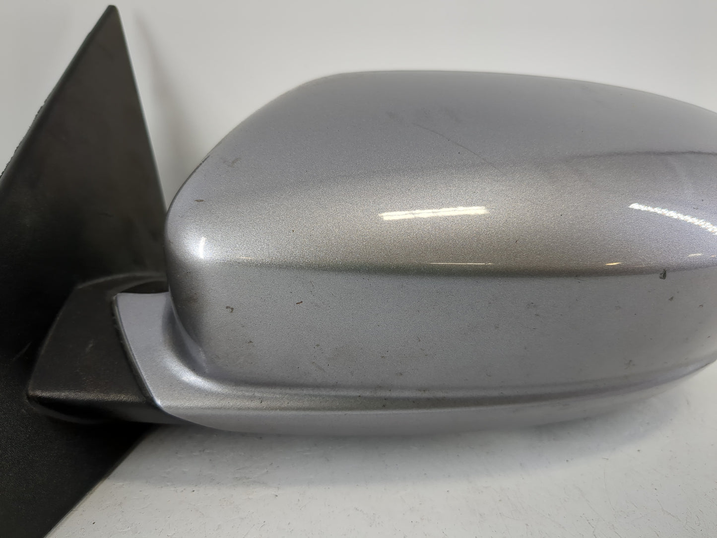 2011-2014 Chrysler 200 Driver Side View Mirror - Left Door Mirror OEM Used - Oemusedautoparts1.com