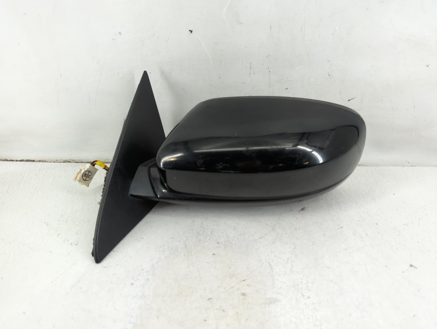 2011-2014 Chrysler 200 Passenger Side View Mirror - Right Door Mirror OEM Used - Oemusedautoparts1.com