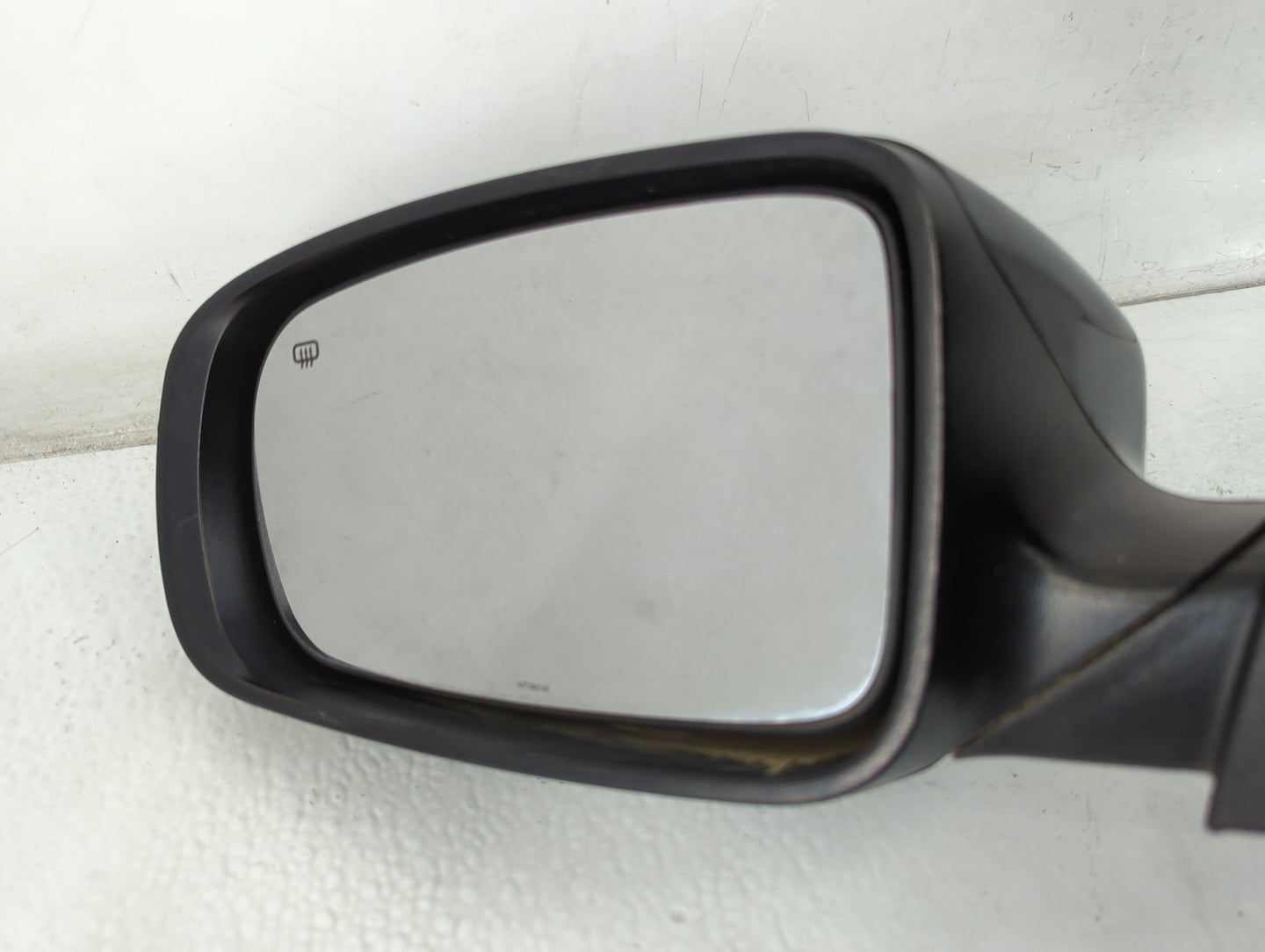 2011-2014 Chrysler 200 Passenger Side View Mirror - Right Door Mirror OEM Used - Oemusedautoparts1.com