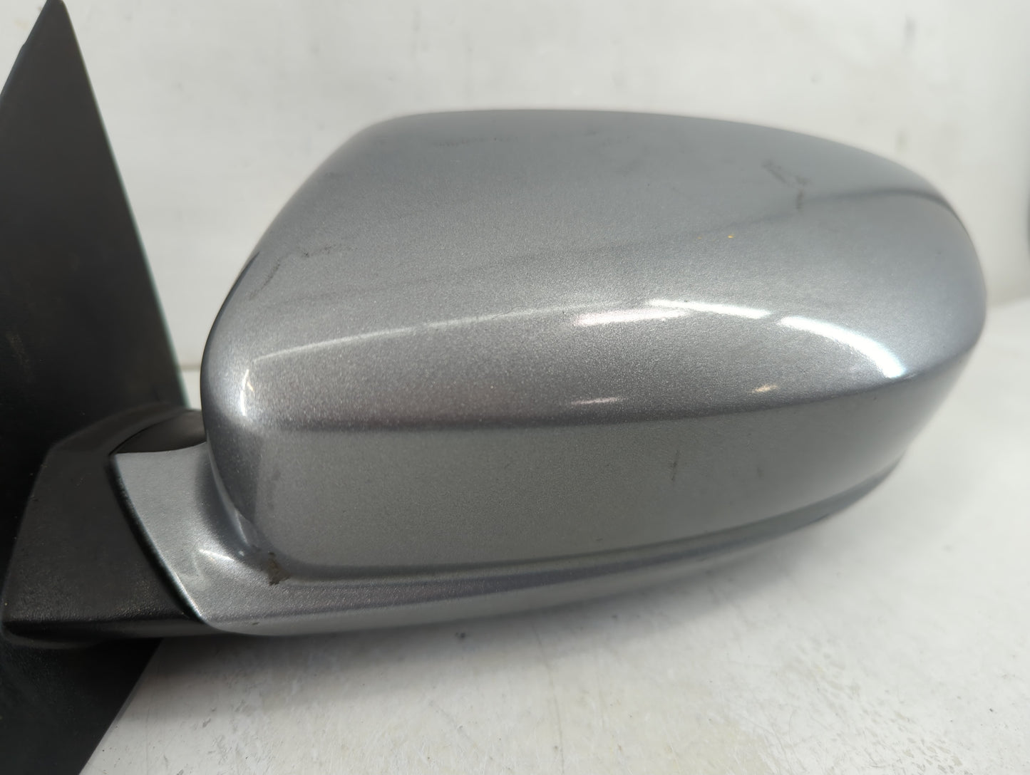 2011-2014 Chrysler 200 Driver Side View Mirror - Left Door Mirror OEM Used - Oemusedautoparts1.com
