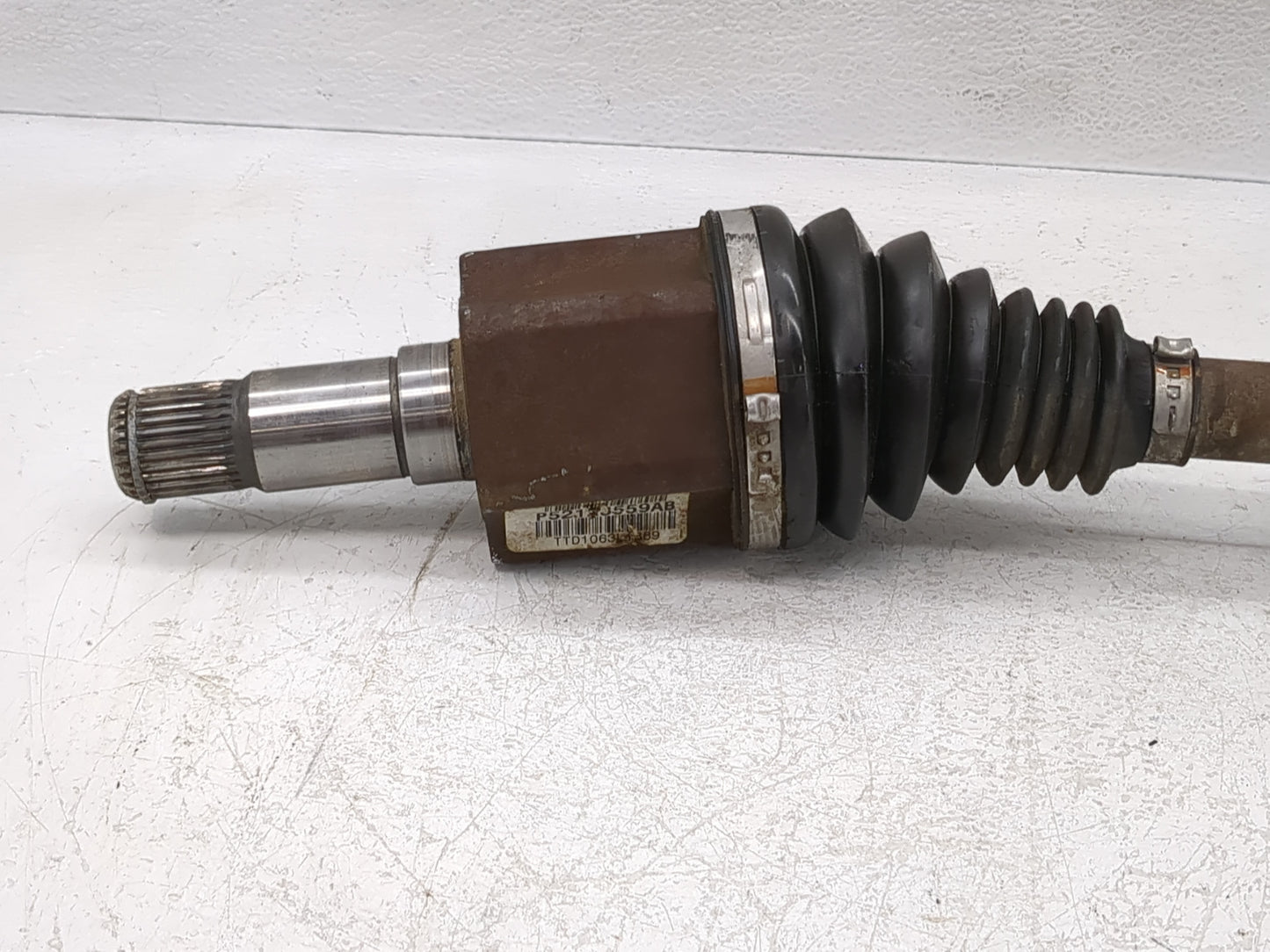 2011-2014 Chrysler 200 Axle Shaft Front Driver Cv C/v - Oemusedautoparts1.com