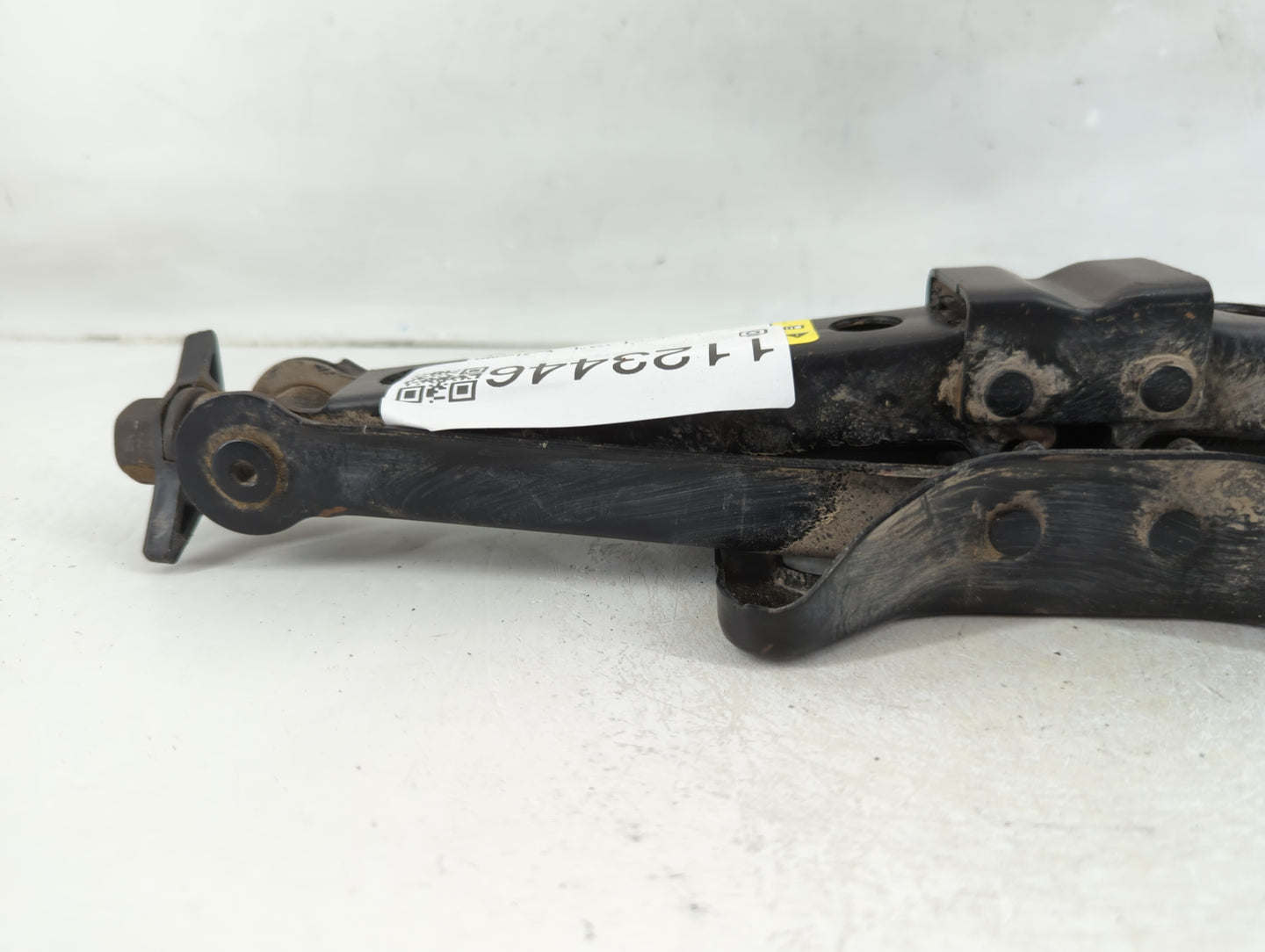 2013 Chrysler 200 Spare Scissor Car Jack - Oemusedautoparts1.com