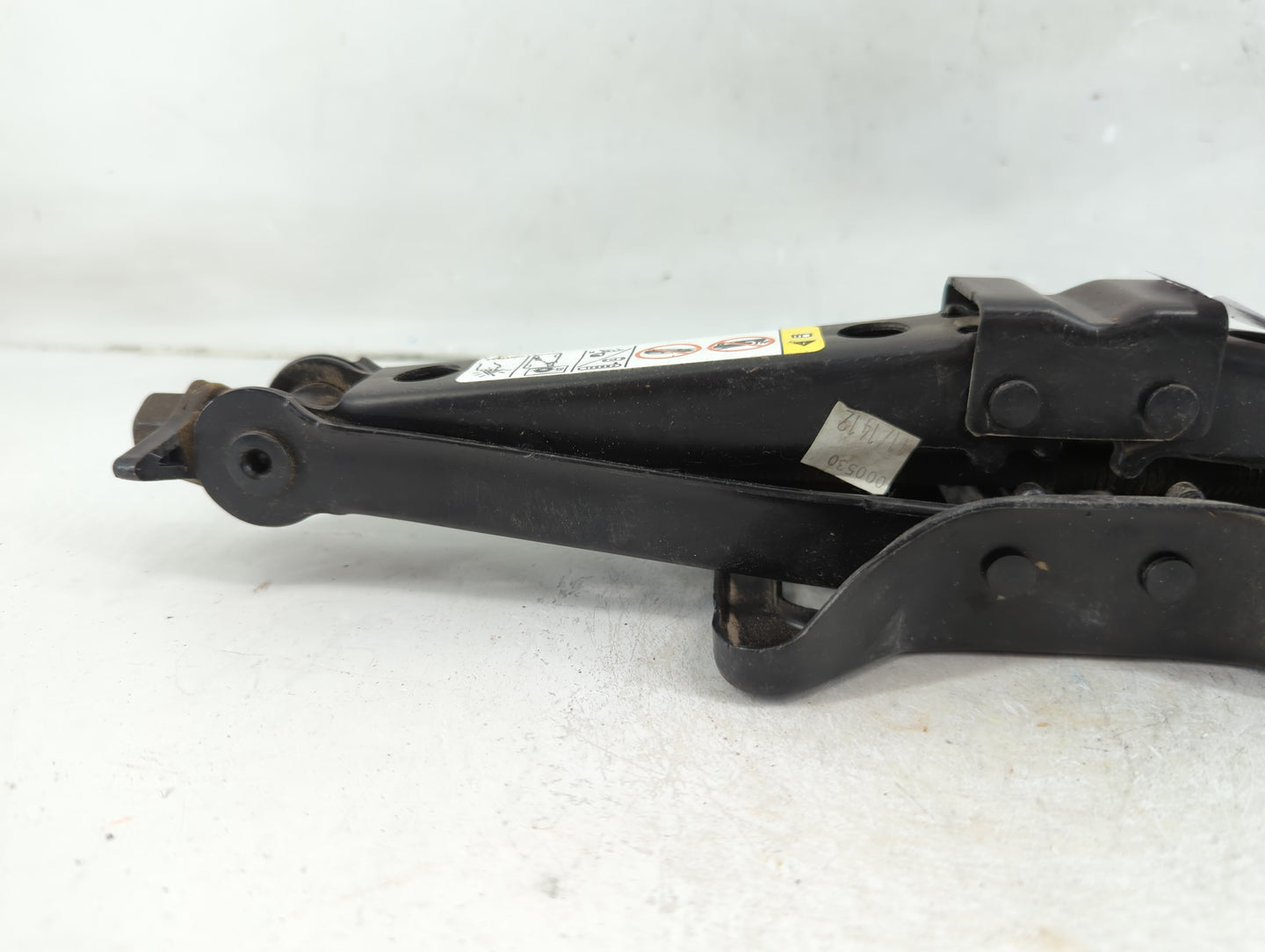 2013 Chrysler 200 Spare Scissor Car Jack - Oemusedautoparts1.com
