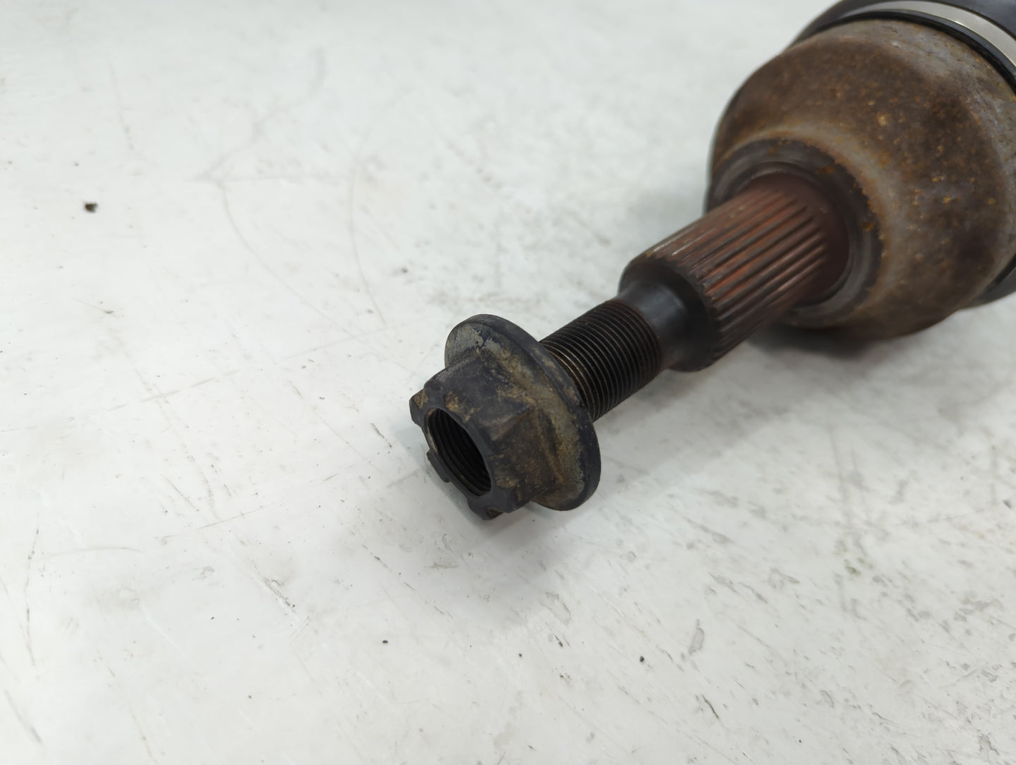 2011-2014 Chrysler 200 Axle Shaft Front Driver Cv C/v - Oemusedautoparts1.com