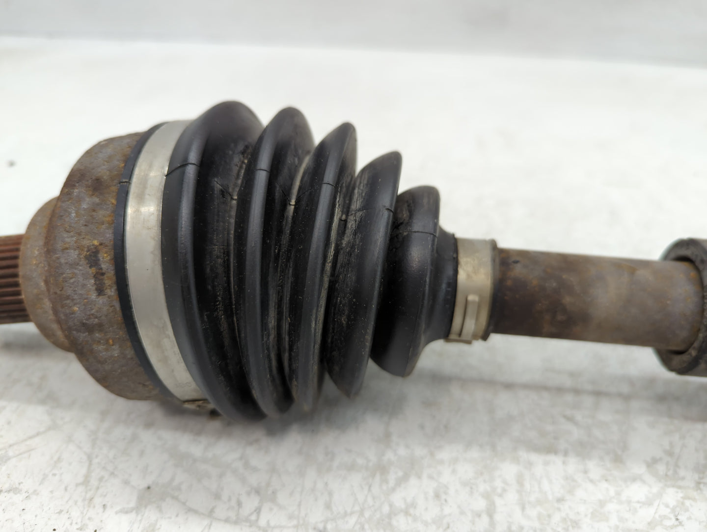 2011-2014 Chrysler 200 Axle Shaft Front Driver Cv C/v - Oemusedautoparts1.com