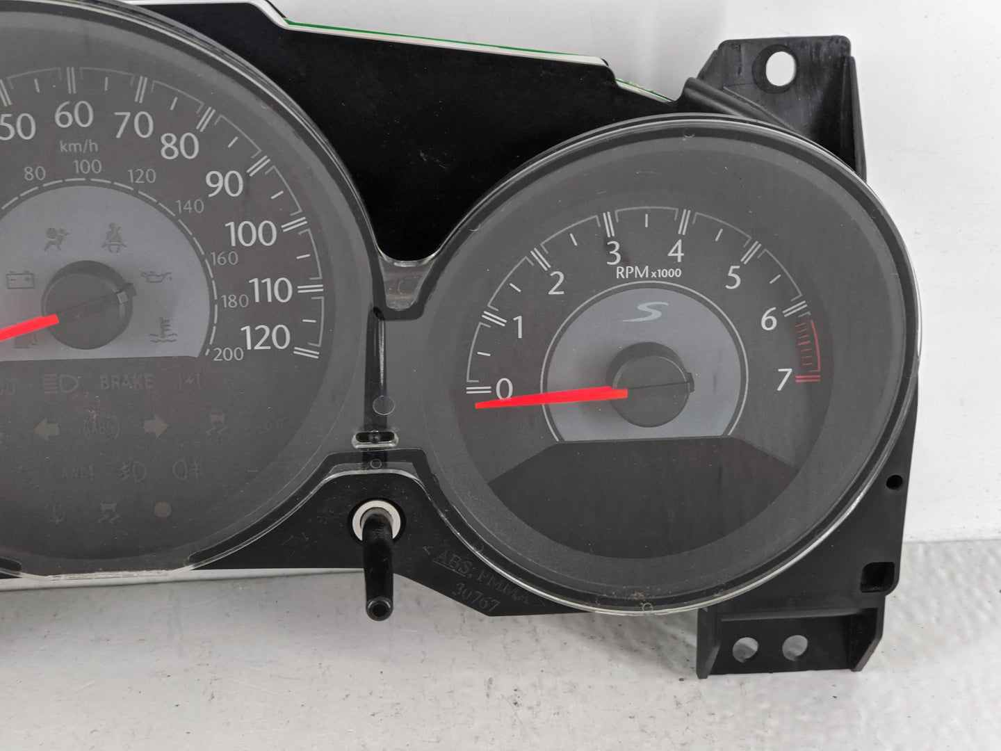 2011-2014 Chrysler 200 Instrument Cluster Speedometer Gauges P/N:P56046911AE Fits Fits 2011 2012 2013 2014 OEM Used Auto Par