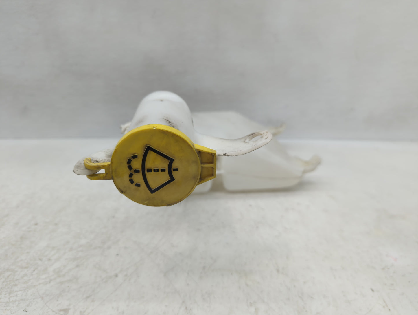 2011-2014 Chrysler 200 Windshield Washer Fluid Reservoir Bottle Oem - Oemusedautoparts1.com