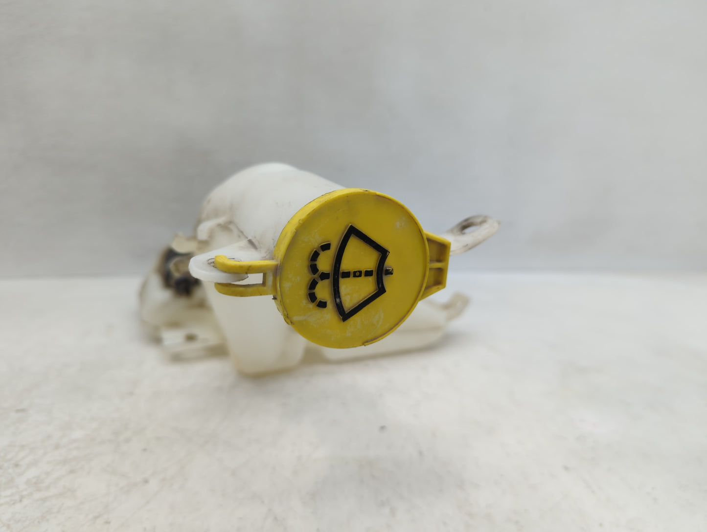 2011-2014 Chrysler 200 Windshield Washer Fluid Reservoir Bottle Oem - Oemusedautoparts1.com