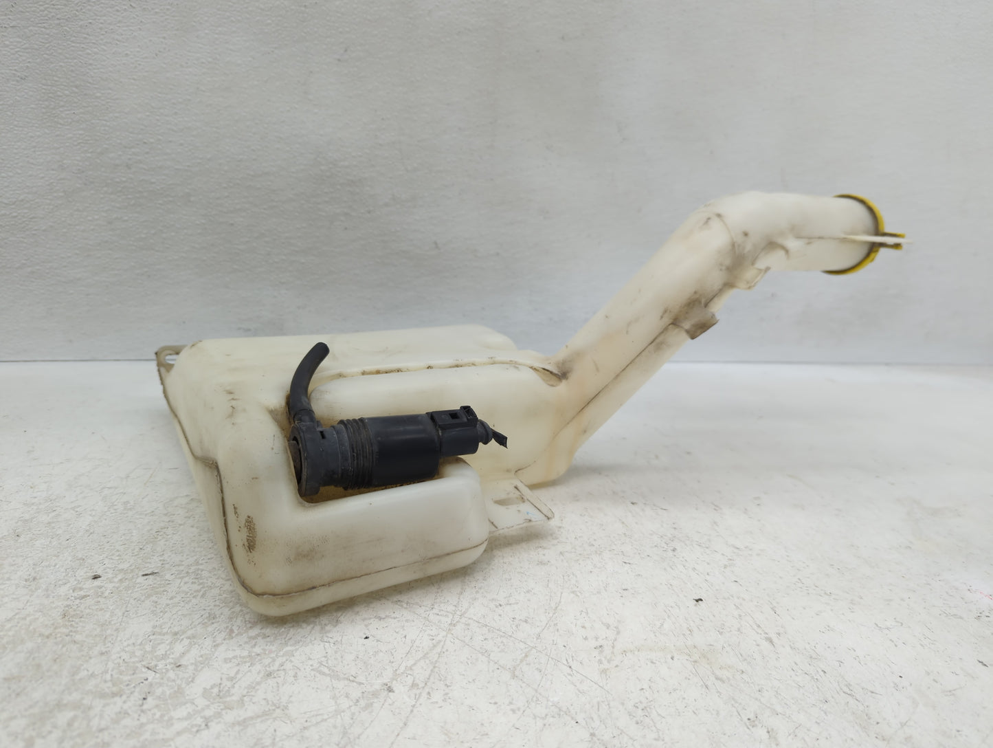 2011-2014 Chrysler 200 Windshield Washer Fluid Reservoir Bottle Oem - Oemusedautoparts1.com