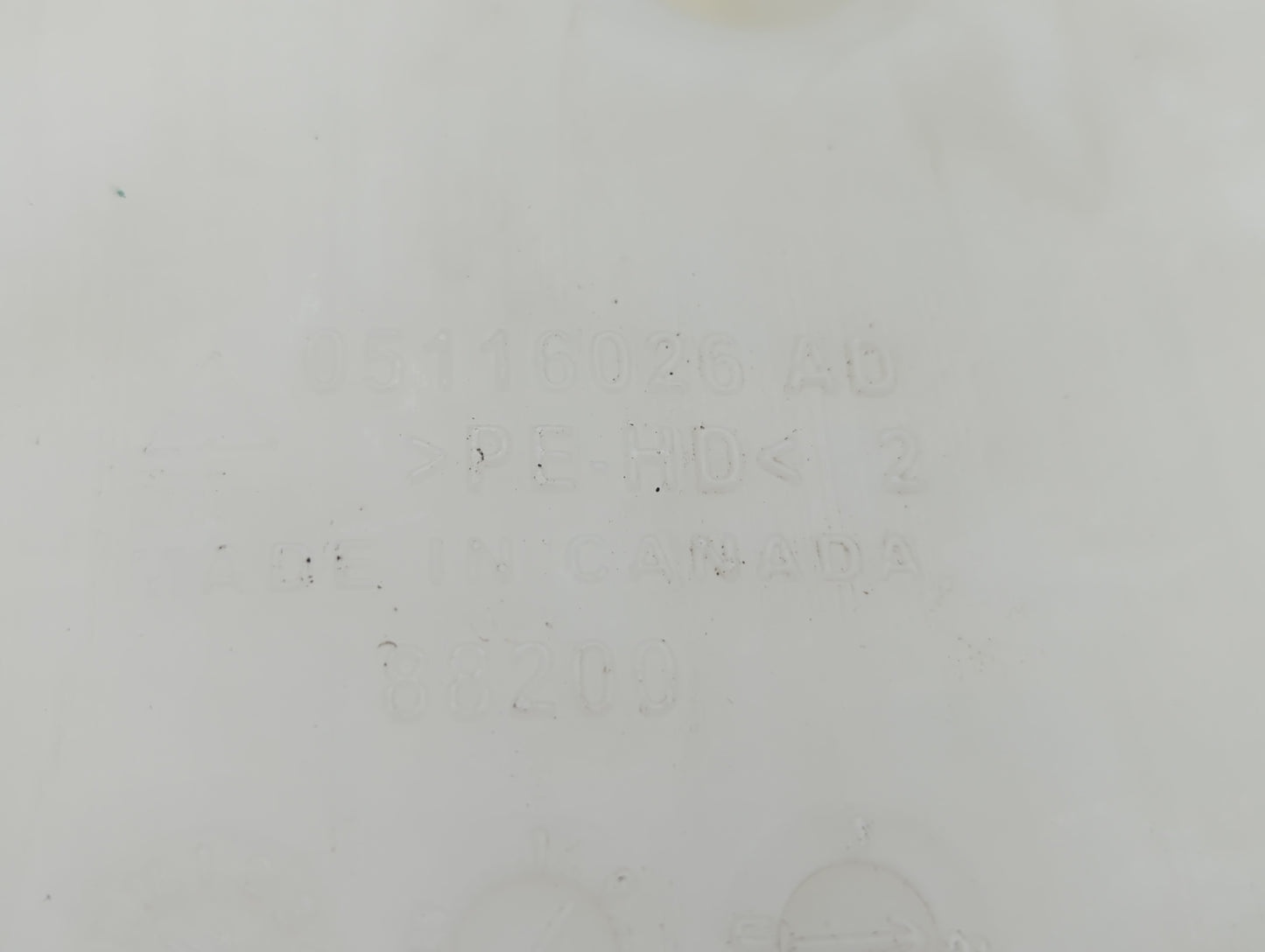 2011-2014 Chrysler 200 Windshield Washer Fluid Reservoir Bottle Oem - Oemusedautoparts1.com