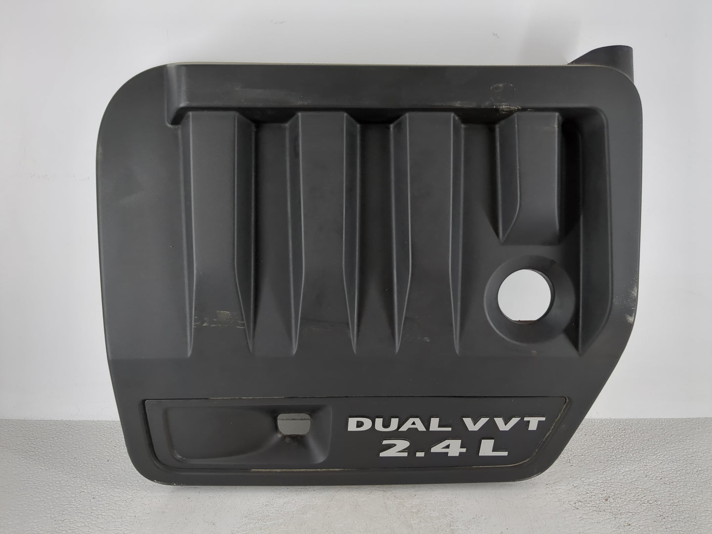 2013 Chrysler 200 Engine Cover - Oemusedautoparts1.com