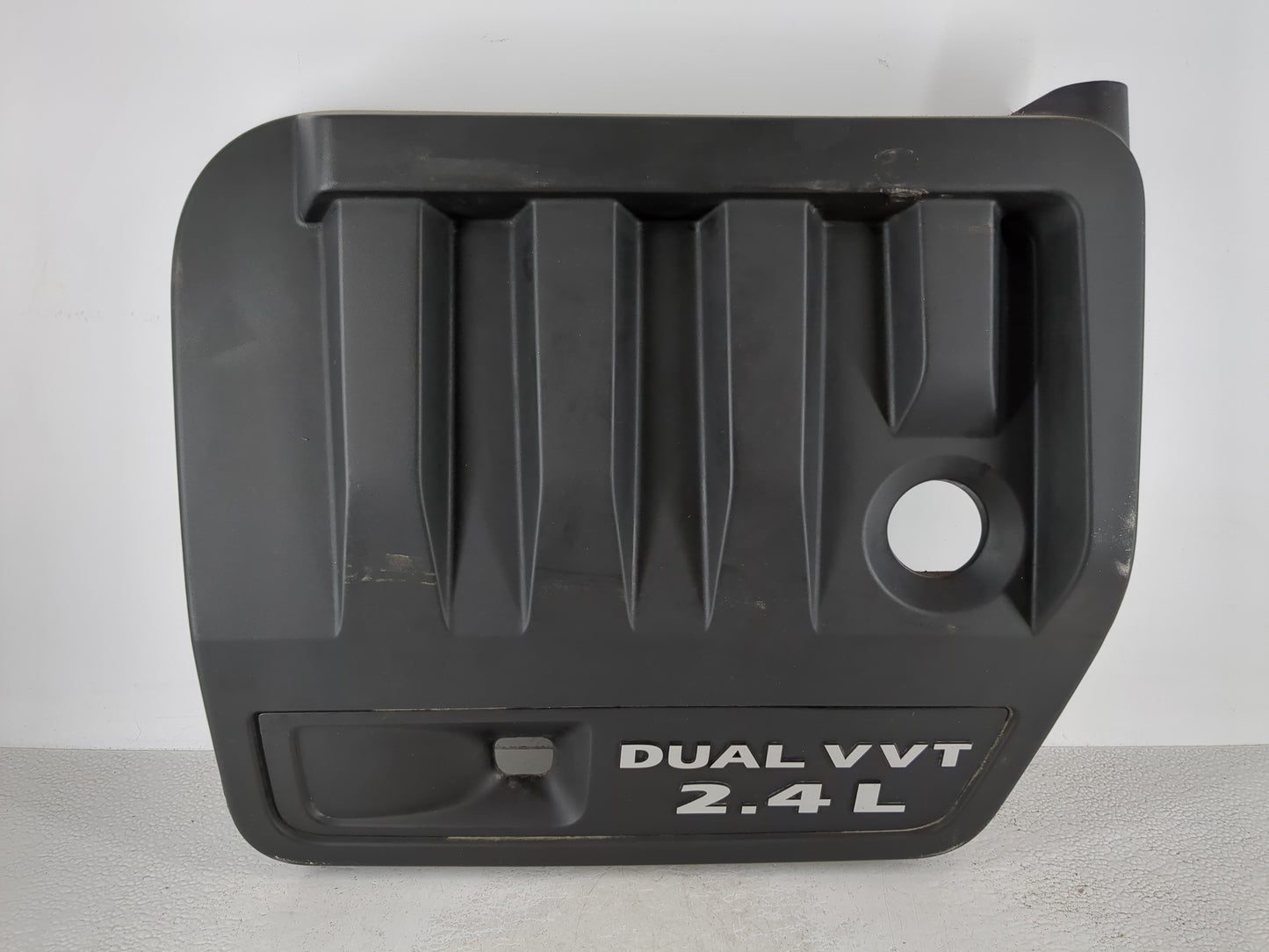 2013 Chrysler 200 Engine Cover - Oemusedautoparts1.com