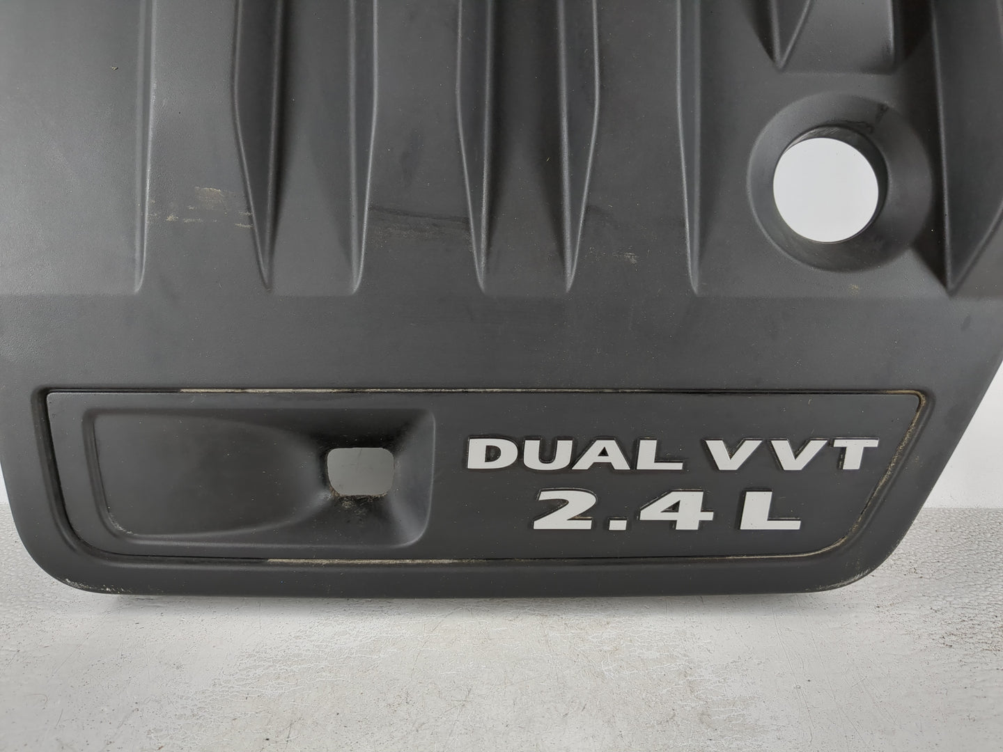 2013 Chrysler 200 Engine Cover - Oemusedautoparts1.com