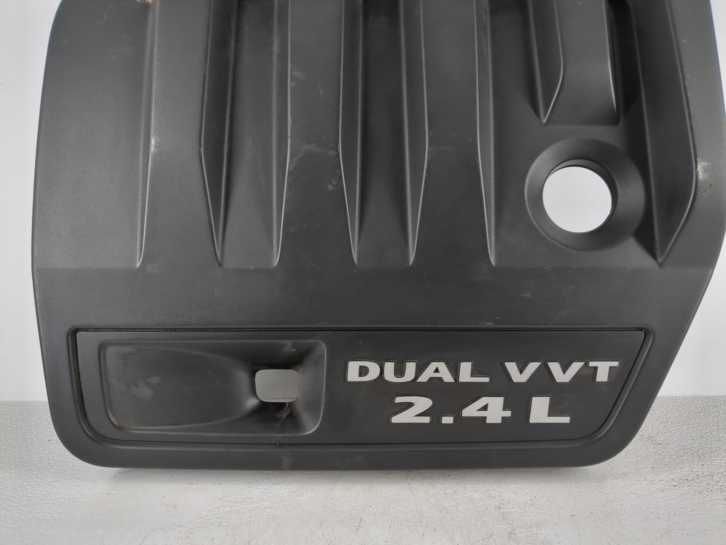 2013 Chrysler 200 Engine Cover - Oemusedautoparts1.com