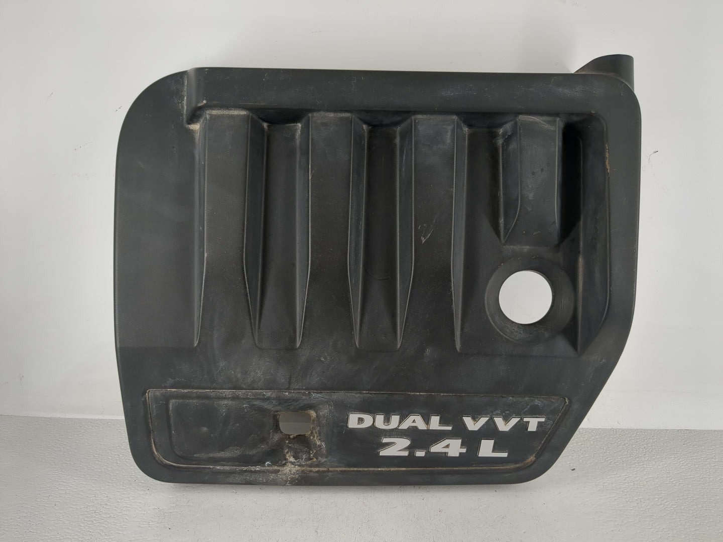 2013 Chrysler 200 Engine Cover - Oemusedautoparts1.com
