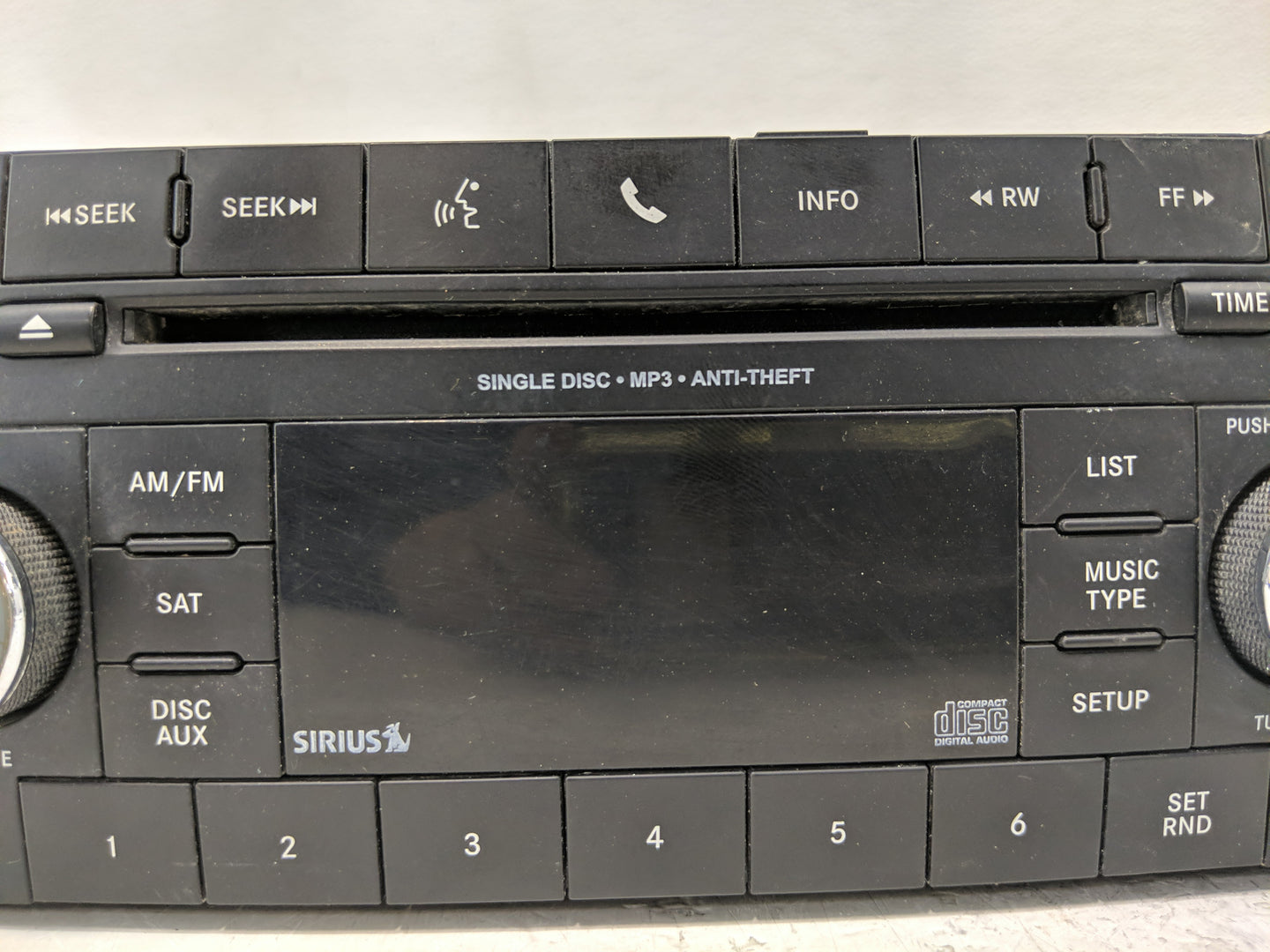 2013-2014 Chrysler 200 Radio AM FM Cd Player Receiver Replacement P/N:P05091197AC Fits Fits 2013 2014 OEM Used Auto Parts - 
