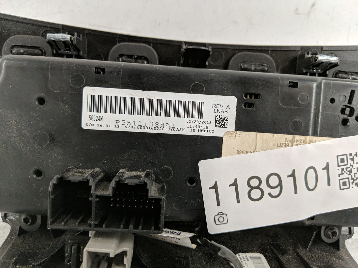 2011-2014 Chrysler 200 Climate Control Module Temperature AC/Heater Replacement P/N:P55111888AI Fits OEM Used Auto Parts - O