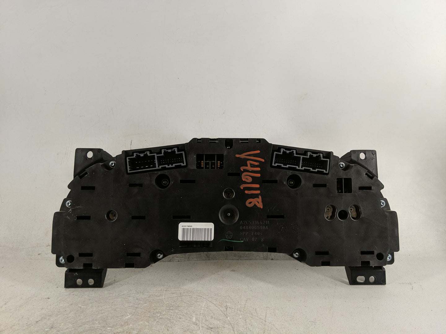 2011-2014 Chrysler 200 Instrument Cluster Speedometer Gauges P/N:P56046512AH Fits Fits 2011 2012 2013 2014 OEM Used Auto Par