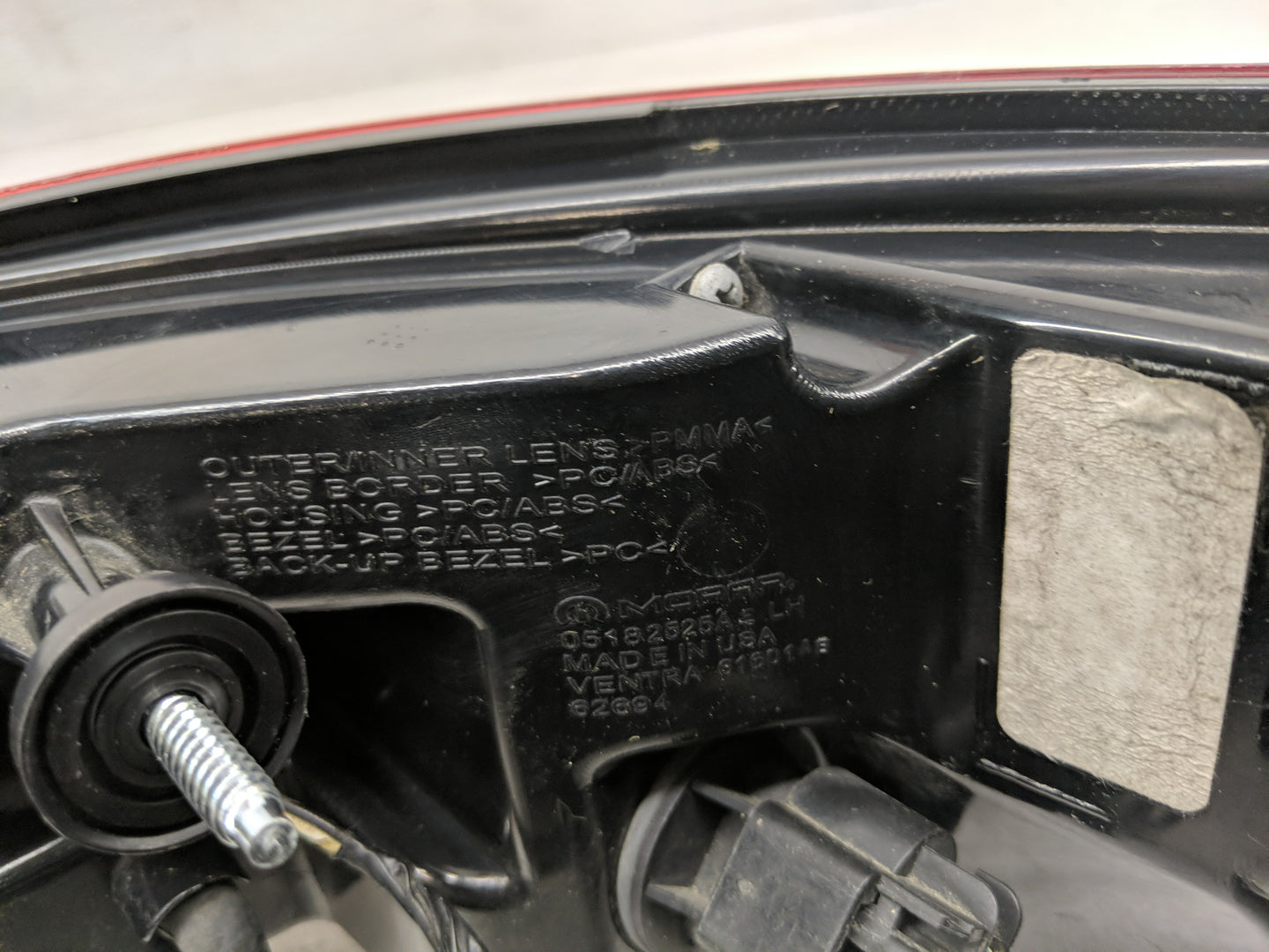 2011-2014 Chrysler 200 Tail Light Assembly Driver Left OEM Fits Fits 2011 2012 2013 2014 OEM Used Auto Parts - Oemusedautopa