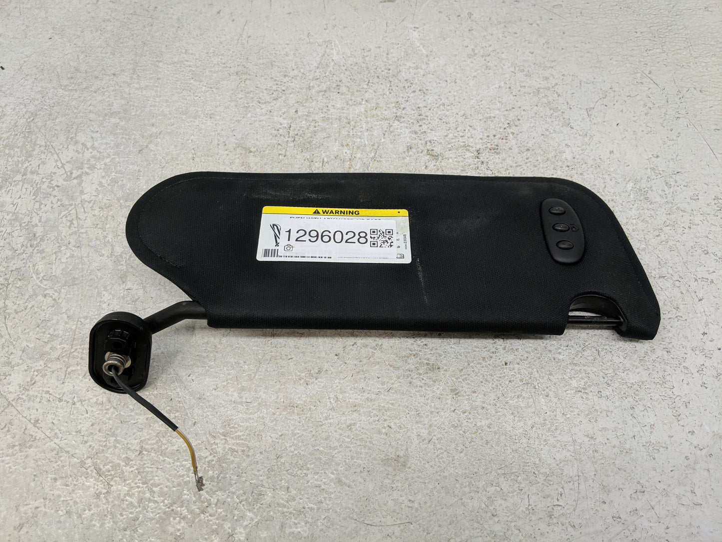 2011-2014 Chrysler 200 Sun Visor Shade Replacement Driver Left Mirror Fits Fits 2011 2012 2013 2014 OEM Used Auto Parts - Oe