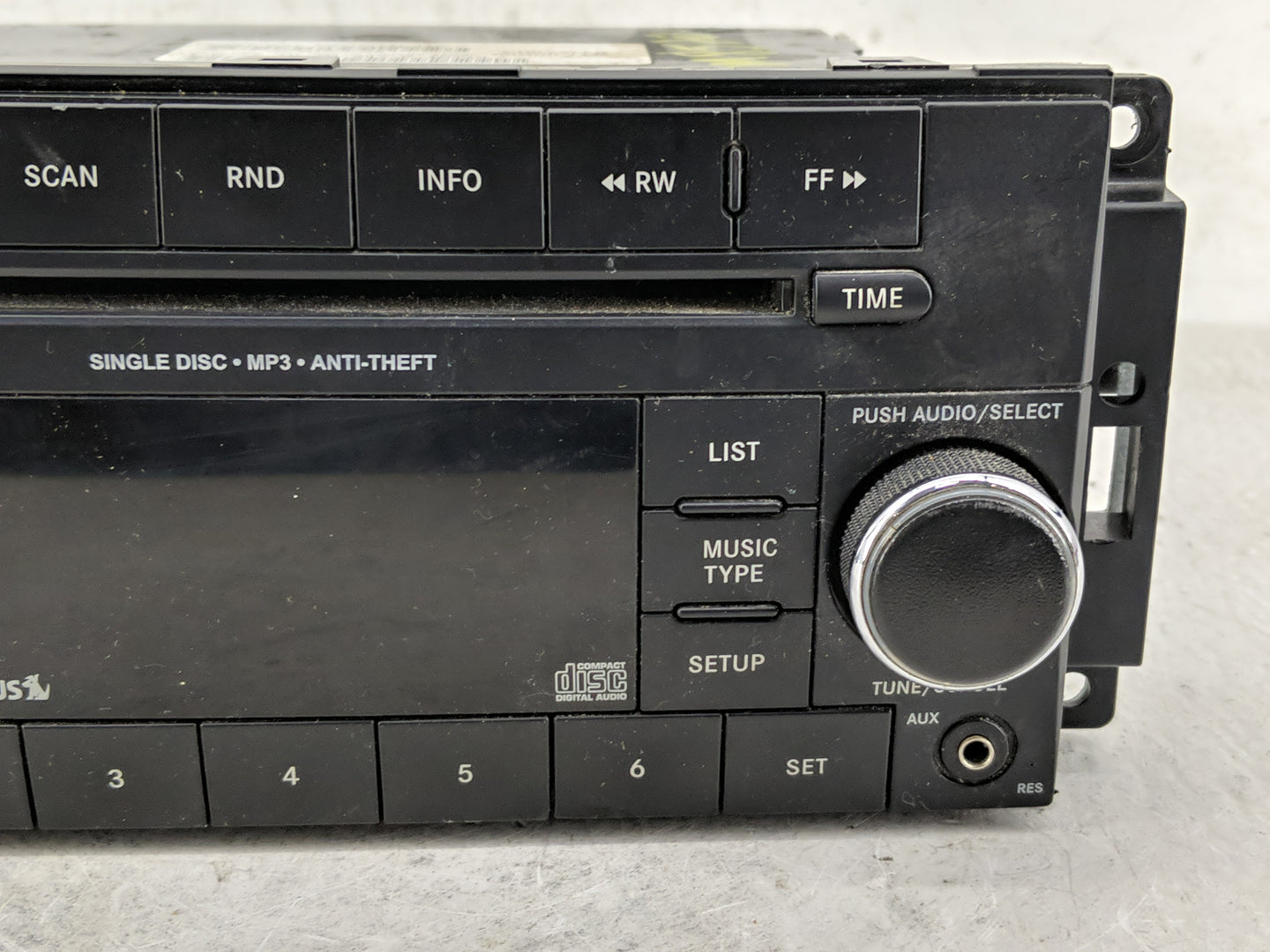 2013-2014 Chrysler 200 Radio AM FM Cd Player Receiver Replacement P/N:P05091163AC Fits Fits 2013 2014 OEM Used Auto Parts - 