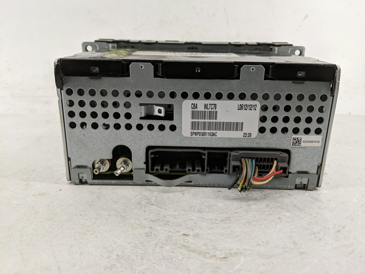 2013-2014 Chrysler 200 Radio AM FM Cd Player Receiver Replacement P/N:P05091163AC Fits Fits 2013 2014 OEM Used Auto Parts - 
