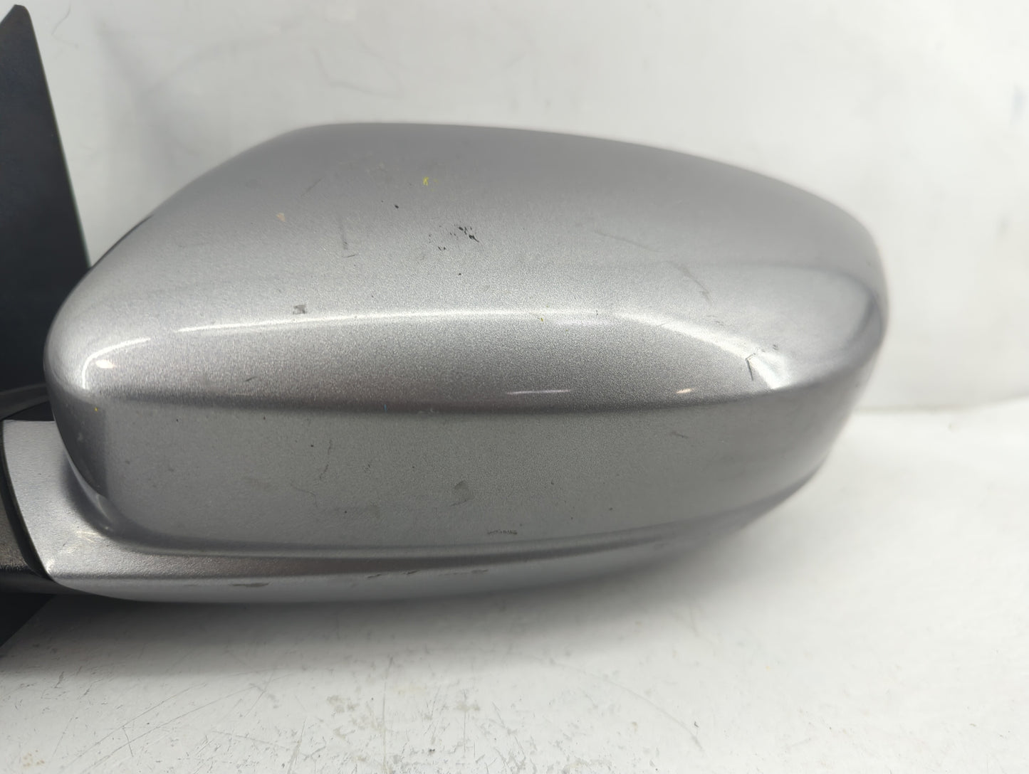 2011-2014 Chrysler 200 Driver Side View Mirror - Left Door Mirror OEM Used - Oemusedautoparts1.com