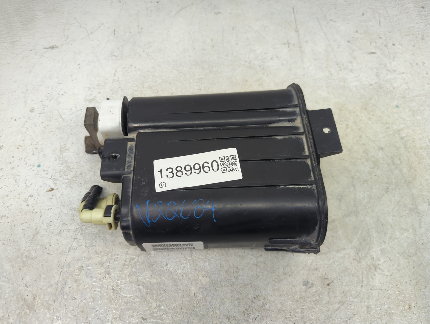 2013 Chrysler 200 Fuel Vapor Charcoal Canister 1389960 - Oemusedautoparts1.com