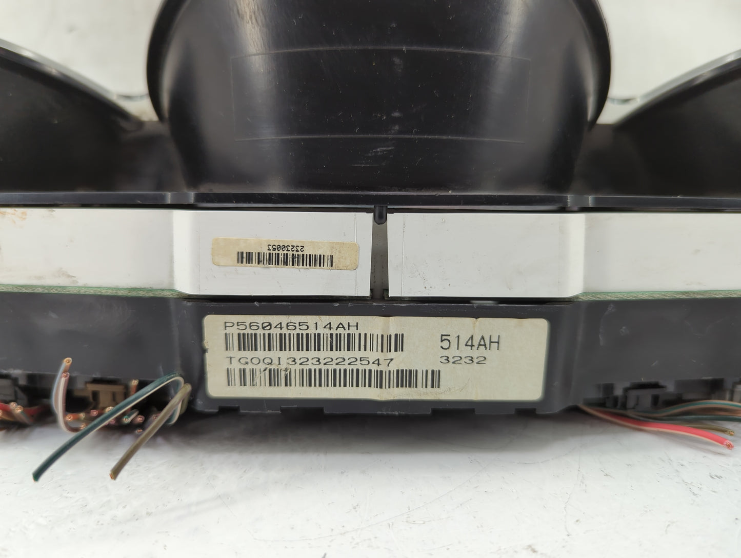 2011-2014 Chrysler 200 Instrument Cluster Speedometer Gauges P/N:P56046514AH Fits Fits 2011 2012 2013 2014 OEM Used Auto Par