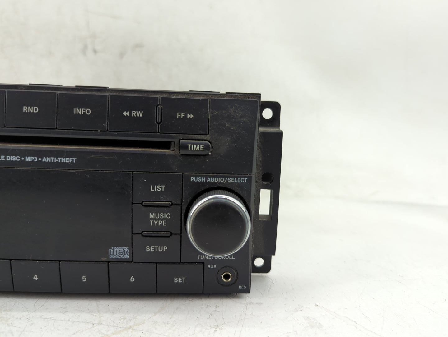 2013-2014 Chrysler 200 Radio AM FM Cd Player Receiver Replacement P/N:P05091163AC Fits Fits 2013 2014 OEM Used Auto Parts - 