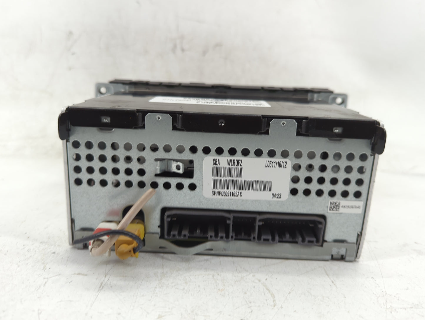 2013-2014 Chrysler 200 Radio AM FM Cd Player Receiver Replacement P/N:P05091163AC Fits Fits 2013 2014 OEM Used Auto Parts - 