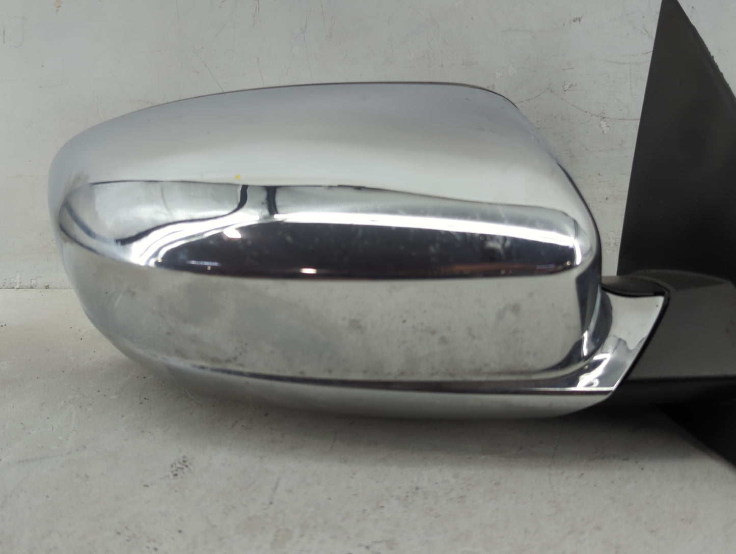 2011-2014 Chrysler 200 Passenger Side View Mirror - Right Door Mirror OEM Used - Oemusedautoparts1.com