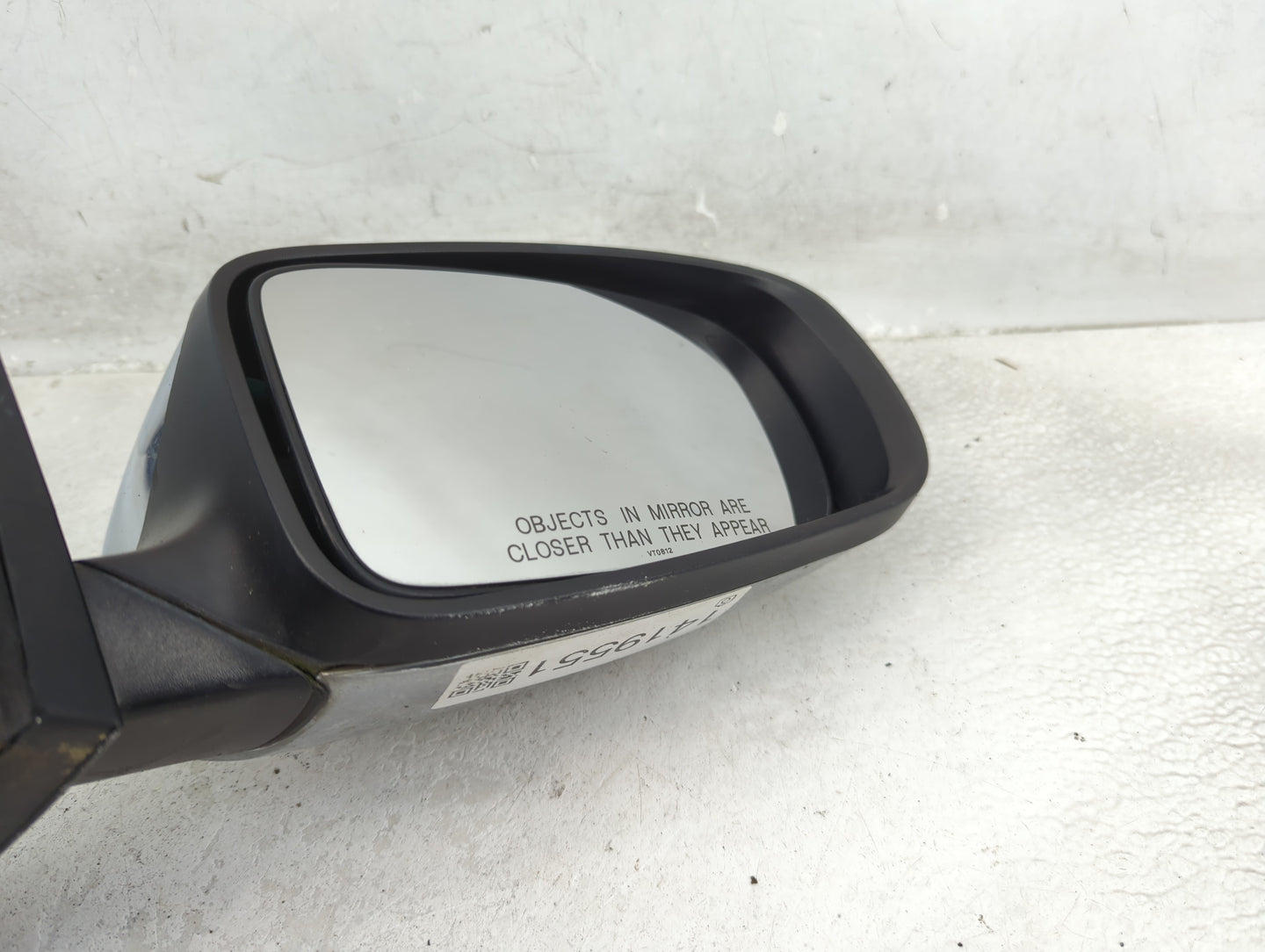 2011-2014 Chrysler 200 Passenger Side View Mirror - Right Door Mirror OEM Used - Oemusedautoparts1.com