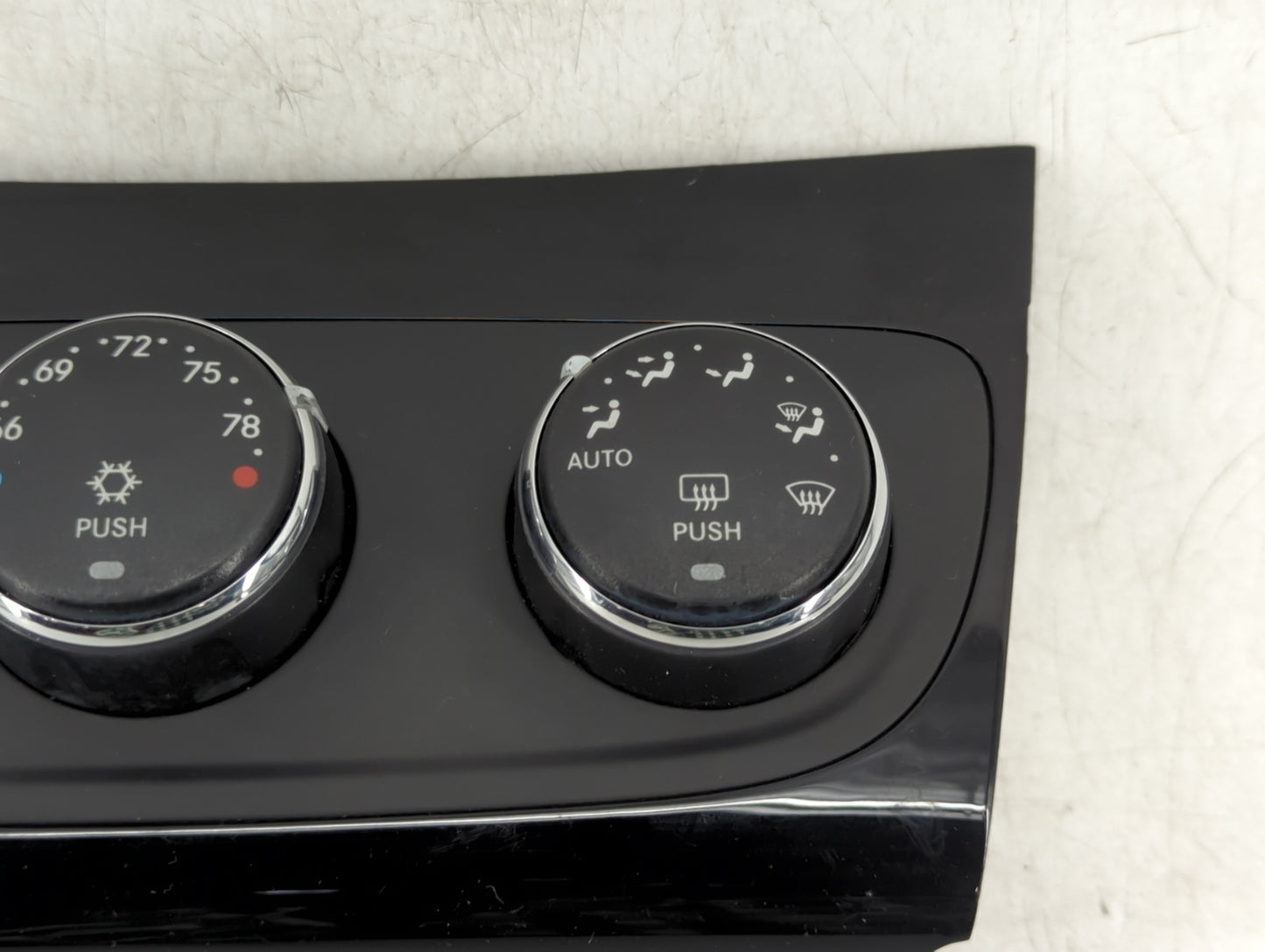 2011-2014 Chrysler 200 Climate Control Module Temperature AC/Heater Replacement P/N:P55111888AI Fits OEM Used Auto Parts - O