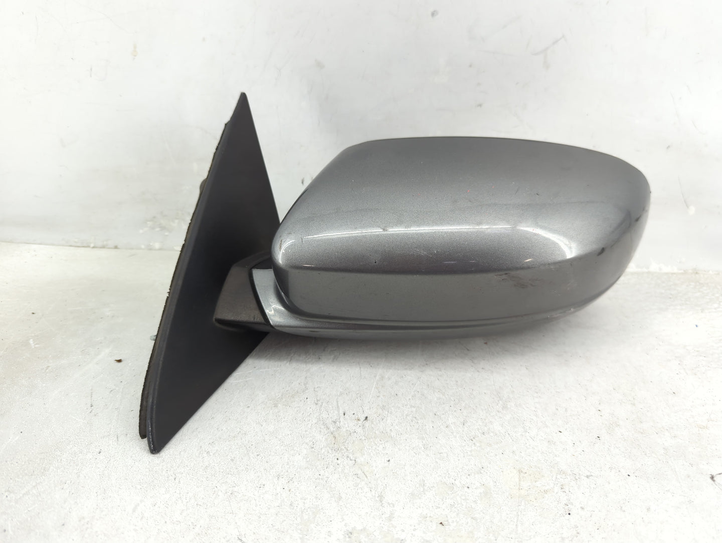 2011-2014 Chrysler 200 Driver Side View Mirror - Left Door Mirror OEM Used - Oemusedautoparts1.com