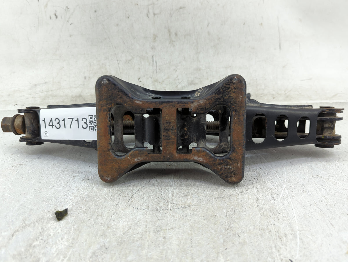2013 Chrysler 200 Spare Scissor Car Jack 1431713 - Oemusedautoparts1.com