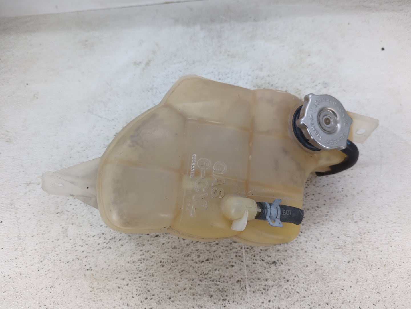 2011-2014 Chrysler 200 Radiator Coolant Overflow Expansion Tank Bottle 1431954 - Oemusedautoparts1.com