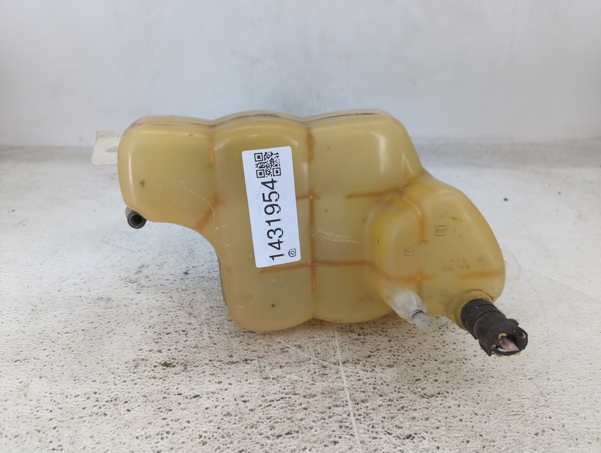 2011-2014 Chrysler 200 Radiator Coolant Overflow Expansion Tank Bottle 1431954 - Oemusedautoparts1.com