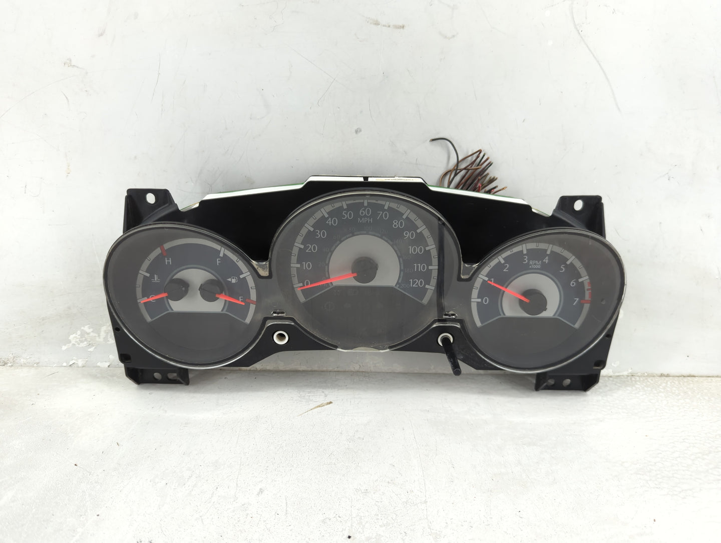 2011-2014 Chrysler 200 Instrument Cluster Speedometer Gauges P/N:P56046514AH Fits Fits 2011 2012 2013 2014 OEM Used Auto Par