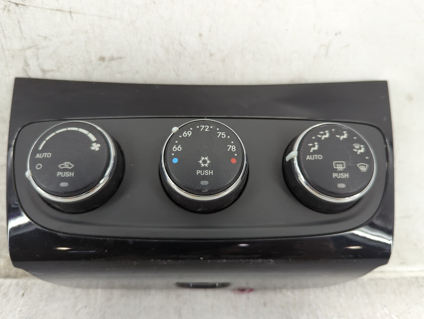 2011-2014 Chrysler 200 Climate Control Module Temperature AC/Heater Replacement P/N:21399129 Fits OEM Used Auto Parts - Oemu